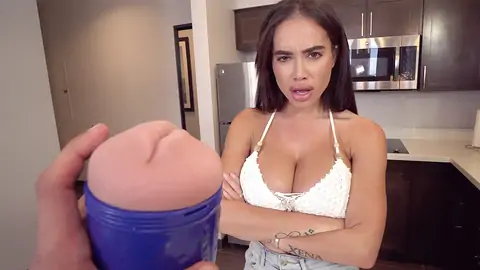 Dark-haired MUMMY is providing a oral job and gets a cum-shot